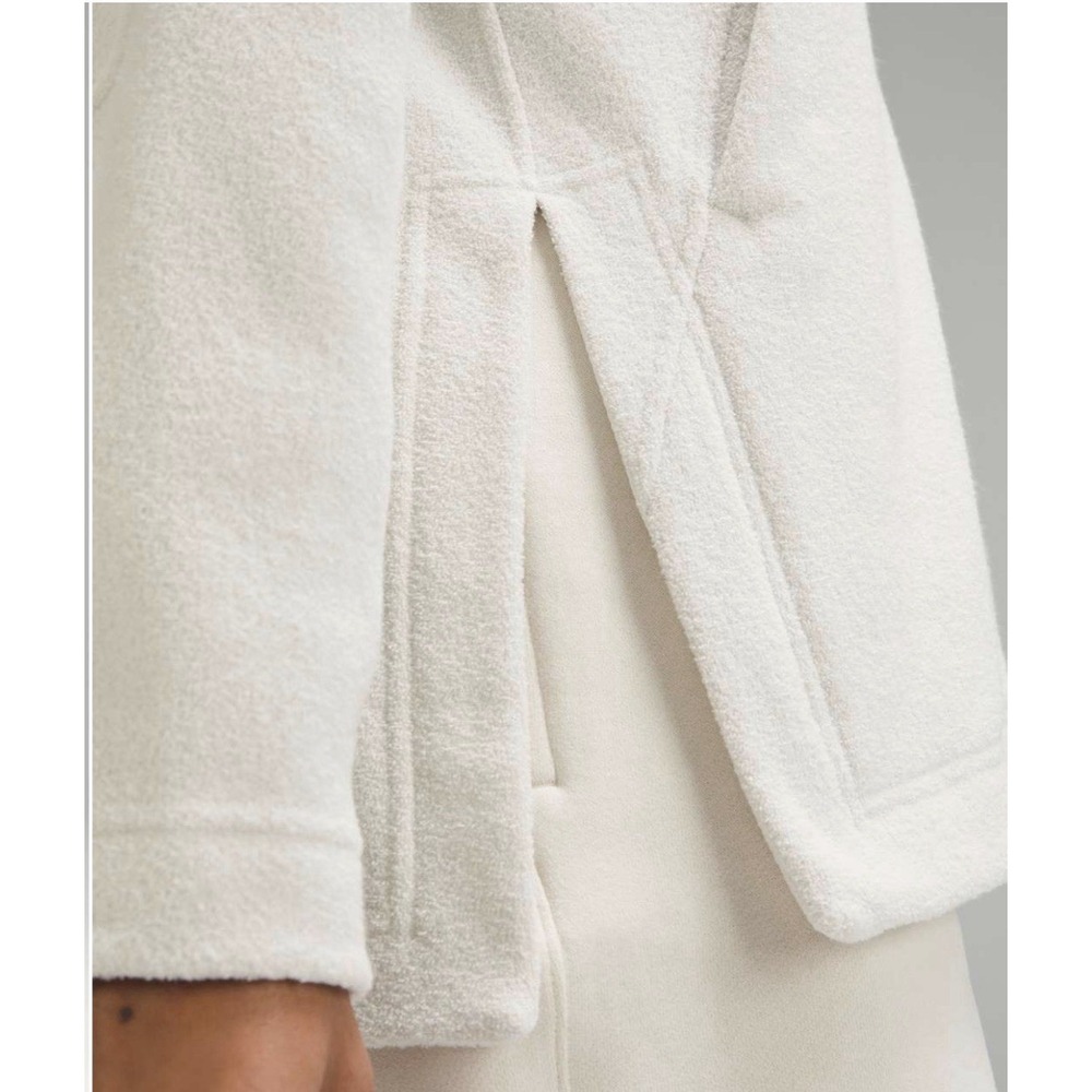 Lululemon Looped Terry Fleece Full Zip Bone (small stain) Size 6 - Picture 2 of 9